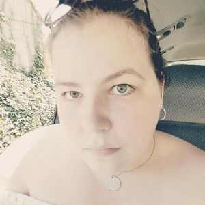 Meet your Posher, Constance